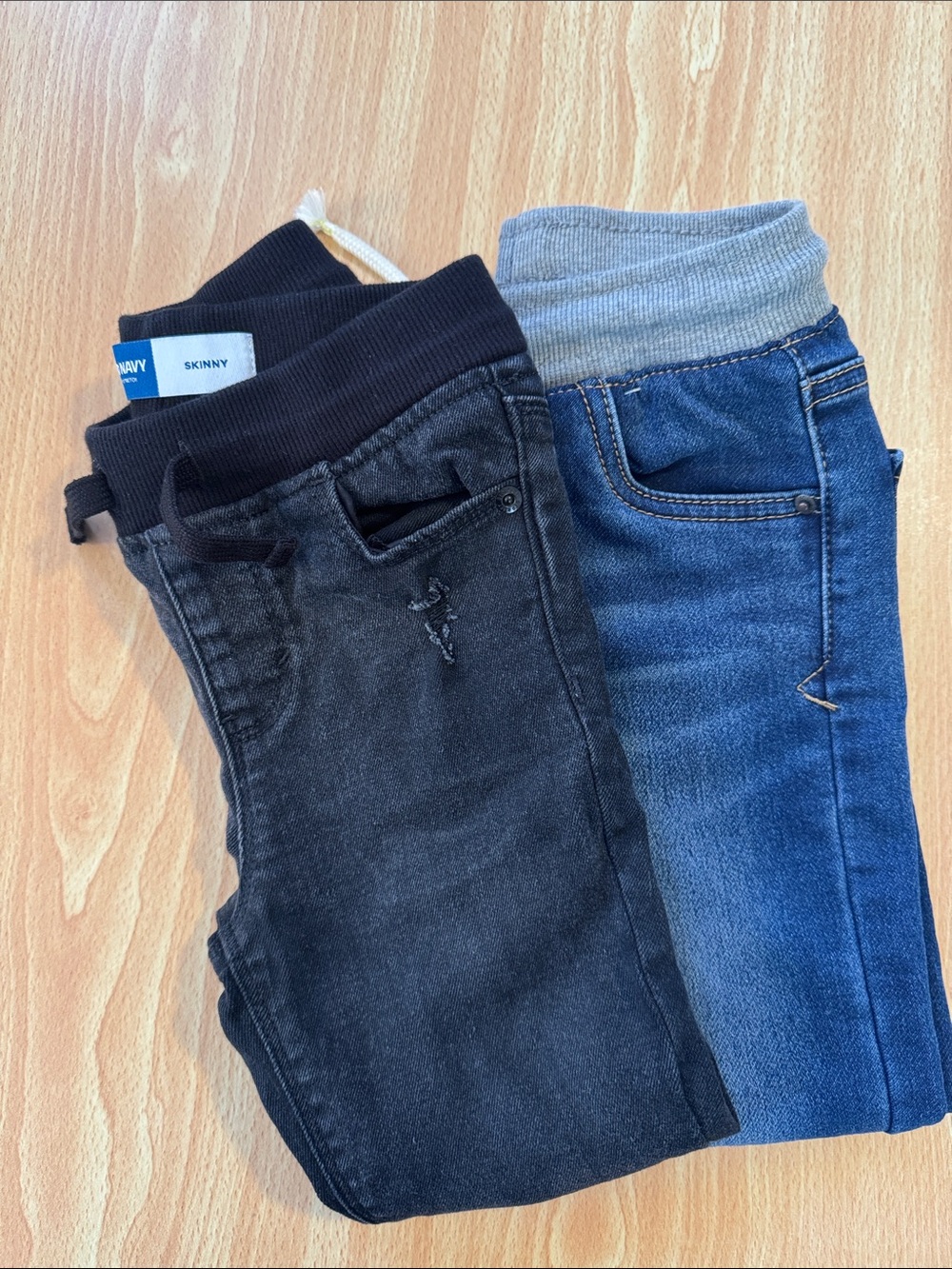 Kids Pull-On Skinny Jeans in Black and Blue Denim